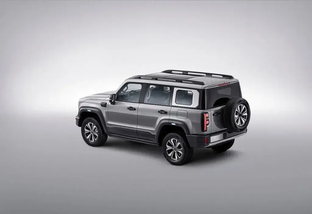 Neu Baic BJ40 234 PS (172 kW) 2026 Grau SUV