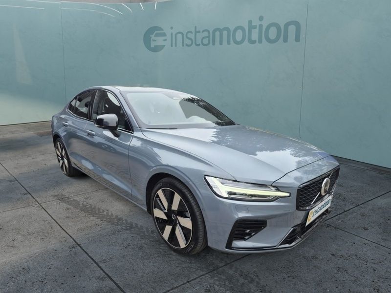 Grau Gebraucht 2024 Volvo S60 Limousine | 45.750 € (Teuer) - Bild 1/4