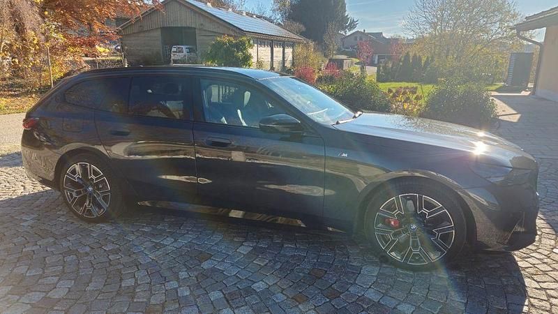 Gebraucht BMW i5 Performance 442 kW (601 PS) 2024 Grau Kombi