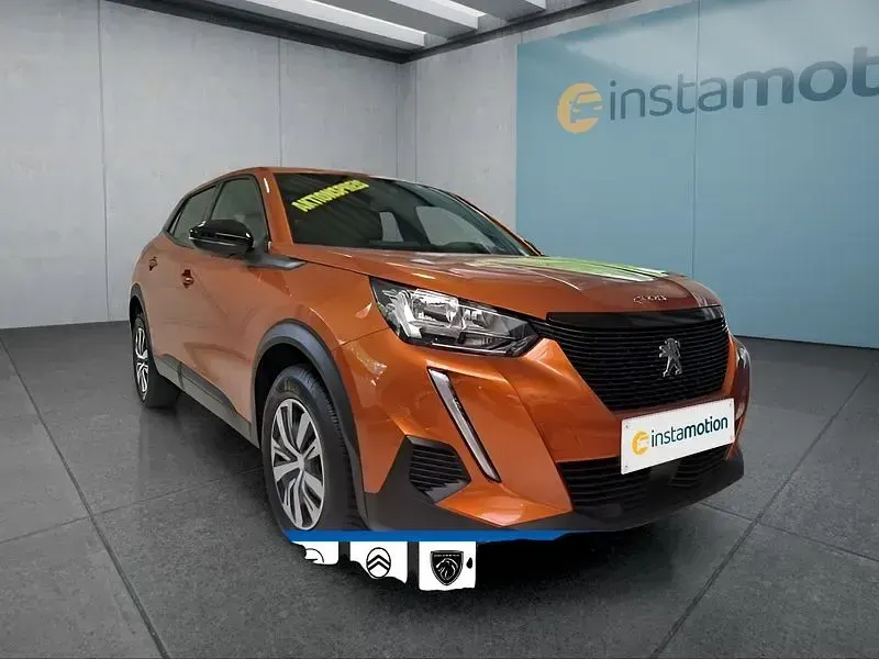 Gebraucht Peugeot 2008 Active 101 PS (74 kW) 2023 Orange SUV