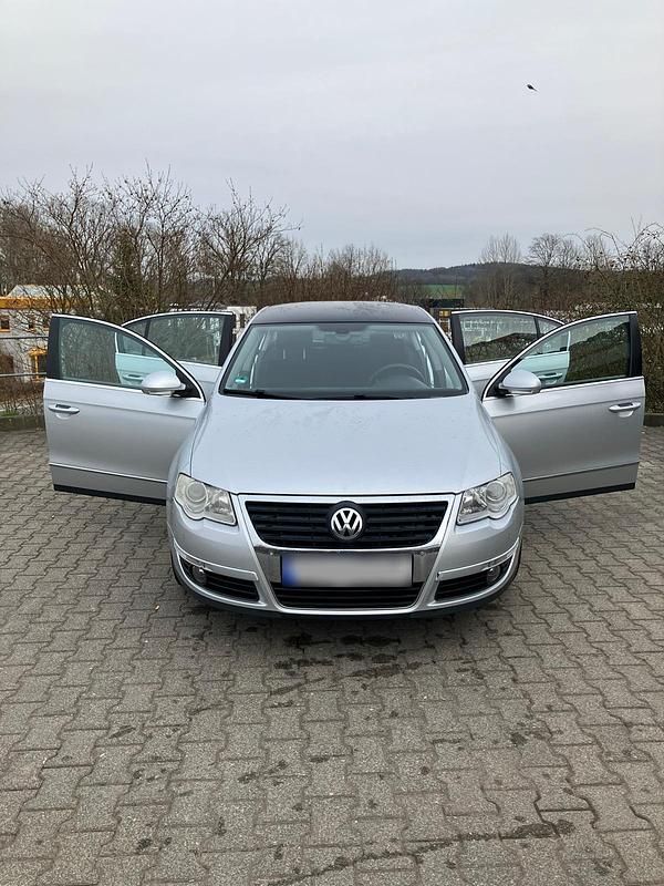 Gebraucht VW Passat 140 PS (102 kW) 2006 Silber Limousine