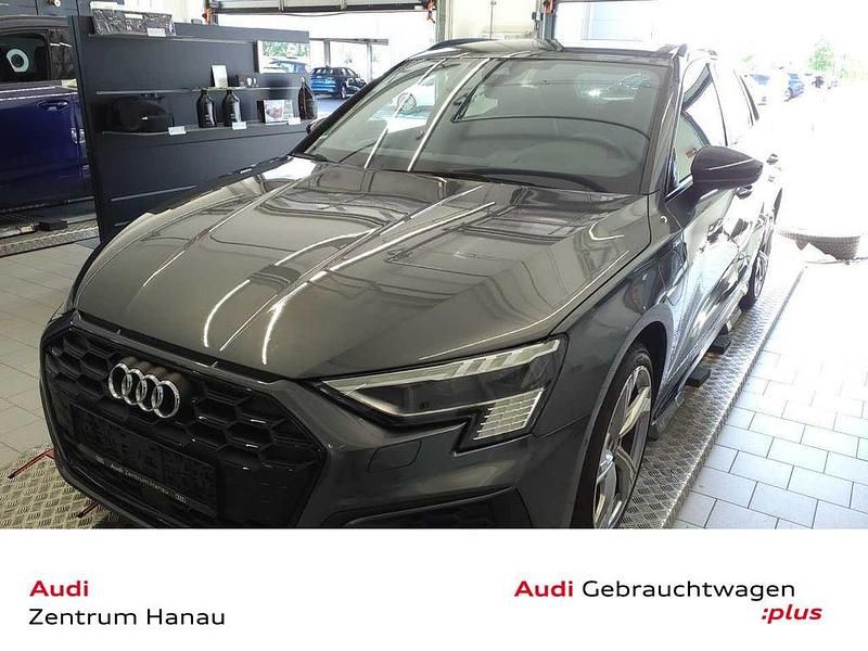 Grau Gebraucht 2022 Audi A3 Sportback e-tron S-Line Limousine | 30.999 € (Teuer) - Bild 1/4