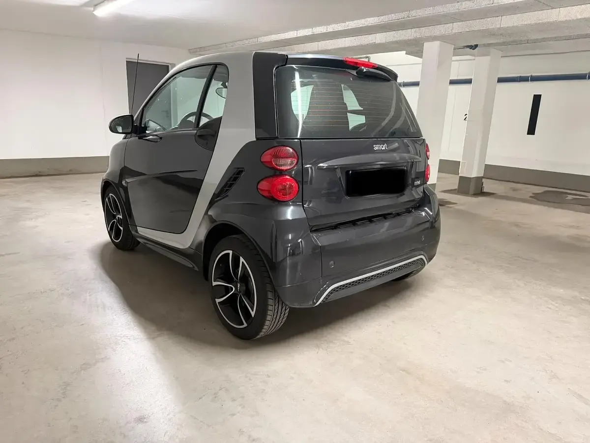 Gebraucht Smart ForTwo Coupé 71 PS (52 kW) 2014 Schwarz Coupé