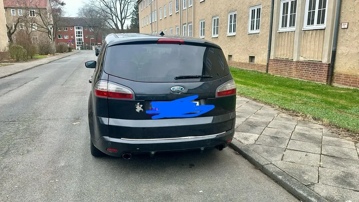 Gebraucht Ford S-MAX S 175 PS (128 kW) 2009 Schwarz Van / Kleinbus