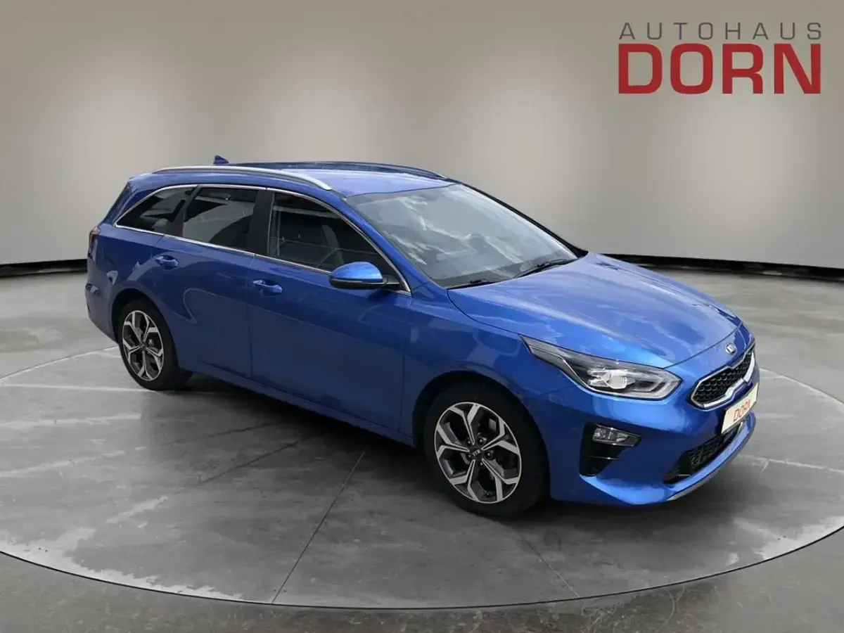 Gebraucht Kia Ceed 136 PS (100 kW) 2021 Blue flame Kleinwagen