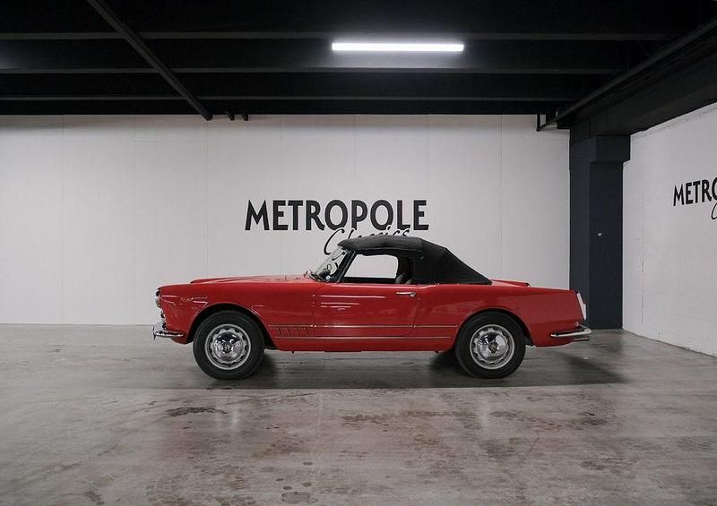 Gebraucht Alfa Romeo 2000 116 PS (85 kW) 1960 Rot Cabrio