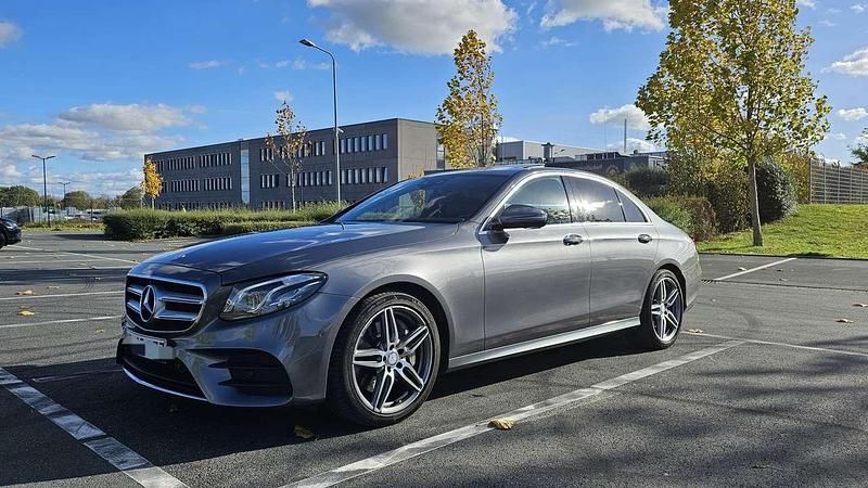 Gebraucht Mercedes E350 AMG line 258 PS (189 kW) 2017 Grau Limousine
