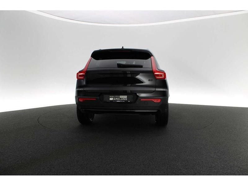 Gebraucht Volvo XC40 Plus 163 PS (119 kW) 2025 Schwarz SUV