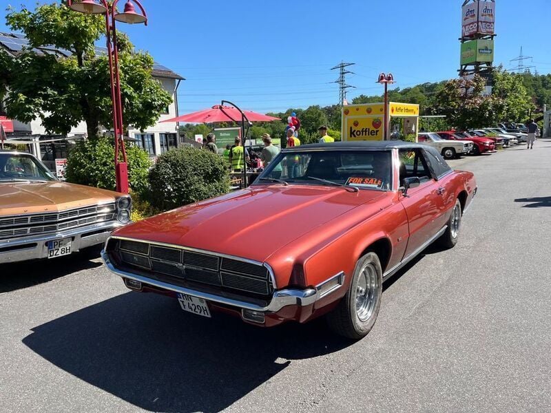 Rot Gebraucht 1969 Ford Thunderbird Coupé | 16.900 € - Bild 1/4
