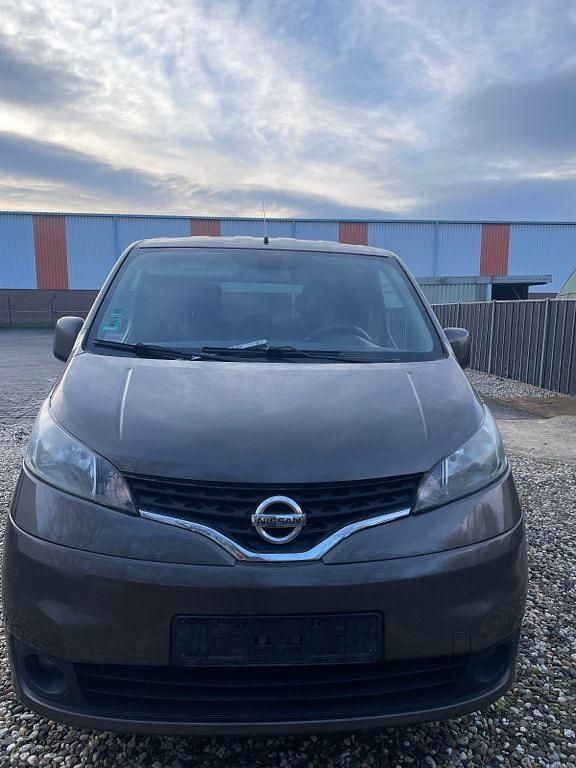 Gebraucht Nissan Evalia Tekna 110 PS (80 kW) 2014 Braun Van / Kleinbus