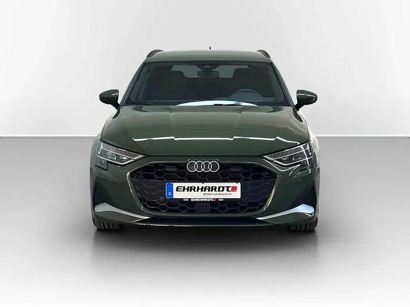 Gebraucht Audi A3 Advanced 116 PS (85 kW) 2025 Distriktgrün metallic Limousine