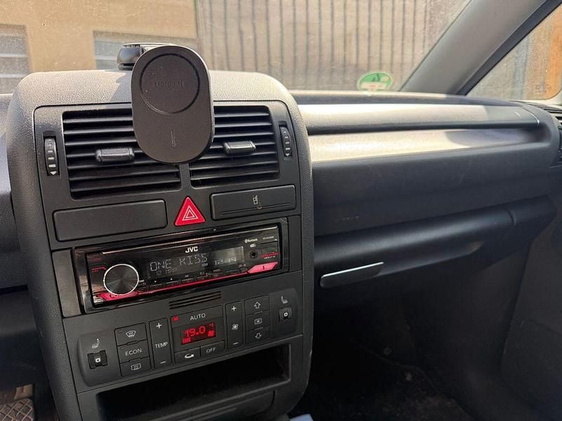 Gebraucht Audi A2 61 PS (44 kW) 2003 Blau Kleinwagen