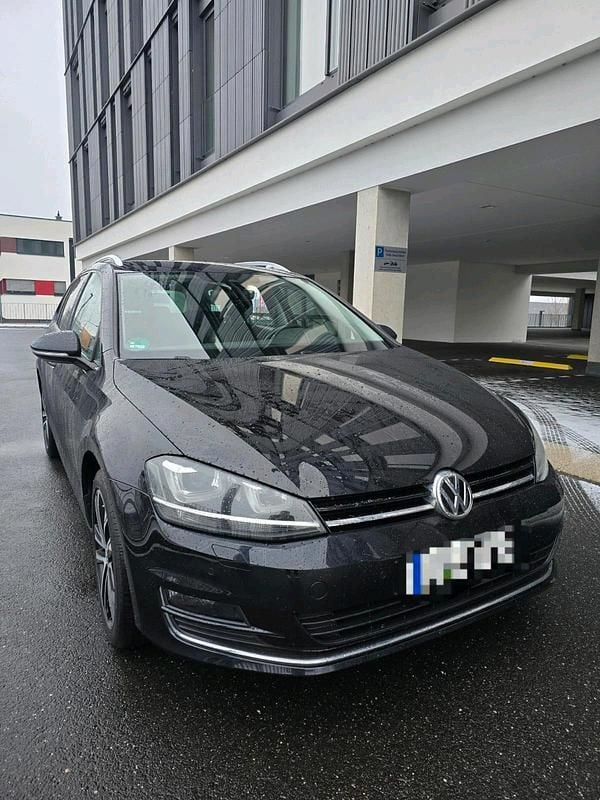 Schwarz Gebraucht 2017 VW Golf VII Kombi | 12.999 € (Guter Preis) - Bild 1/4