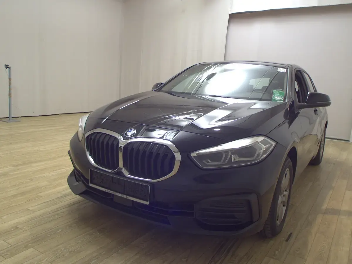 Gebraucht BMW 118 Advantage 150 PS (110 kW) 2023 Schwarz Kleinwagen