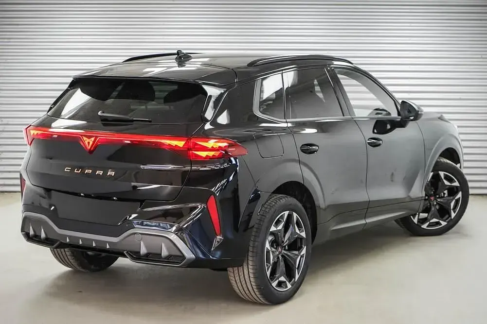 Neu Cupra Terramar 150 PS (110 kW) 2026 Schwarz SUV