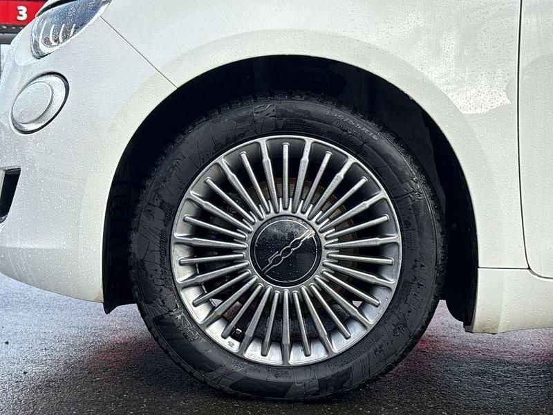 Gebraucht Fiat 500e 86 kW (118 PS) 2023 Weiß