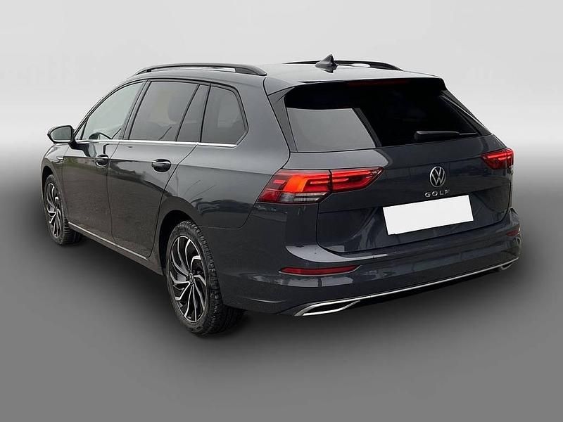 Gebraucht VW Golf VIII Active 190 PS (139 kW) 2022 Grau Kombi