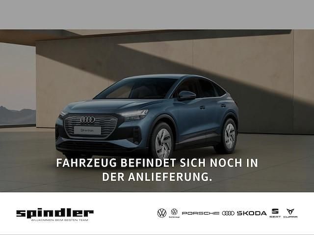 Geysirblau metallic Gebraucht 2025 Audi Q4 Sportback e-tron Ambiente SUV | 46.980 € (Superpreis) - Bild 1/4