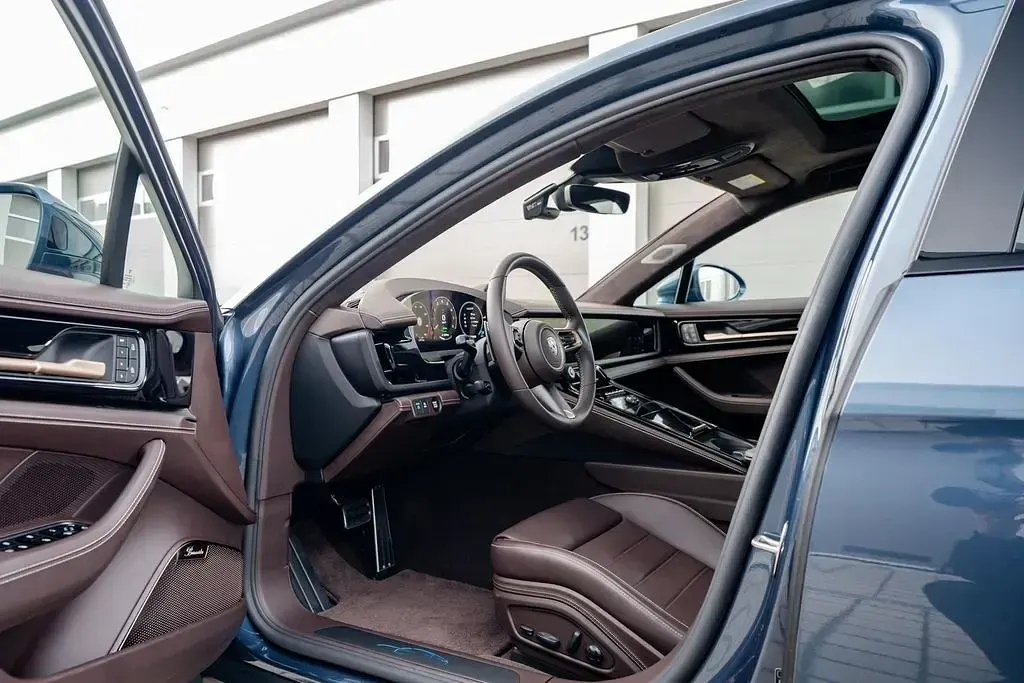 Gebraucht Porsche Panamera Turbo S E-Hybrid 782 PS (575 kW) 2026 Blau Kleinwagen