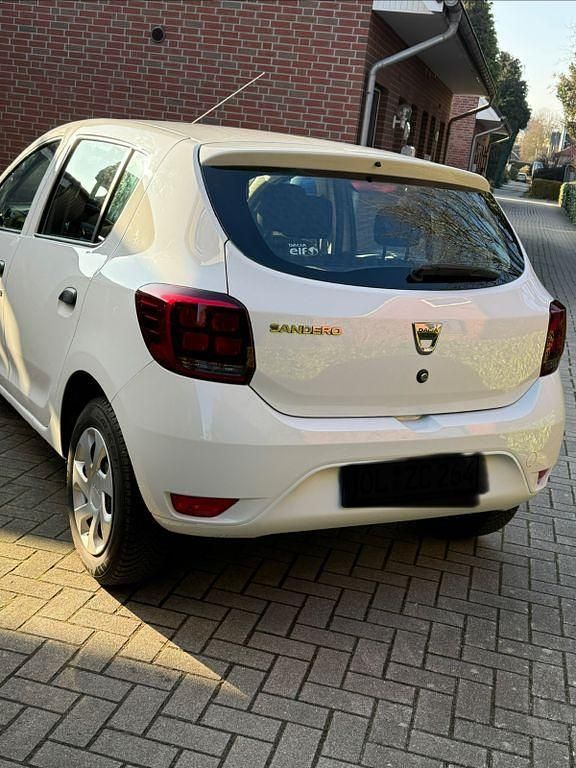 Gebraucht Dacia Sandero Essentiel 73 PS (53 kW) 2019 Weiß Limousine