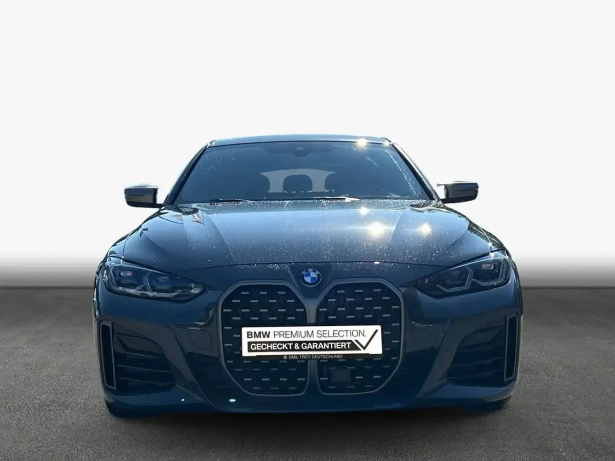 Gebraucht BMW M4 374 PS (275 kW) 2023 Dravitgrau metallic Coupé