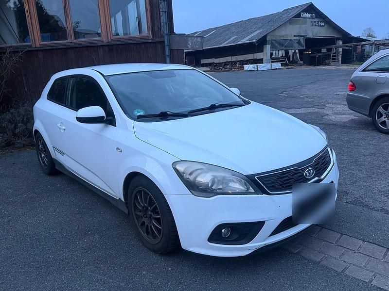 Usata Kia Ceed 2012 Bianco Utilitaria