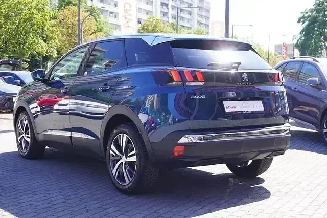 Gebraucht Peugeot 3008 Allure 131 PS (96 kW) 2023 Blau SUV