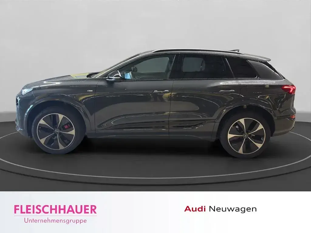Neu Audi Q6 e-tron Sport 314 kW (428 PS) 2026 Daytonagrau perleffekt SUV