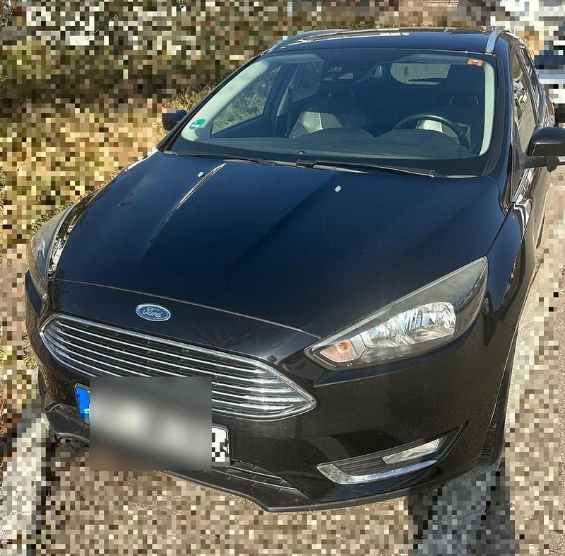 Gebraucht Ford Focus Titanium 125 PS (91 kW) 2014 Schwarz Kombi