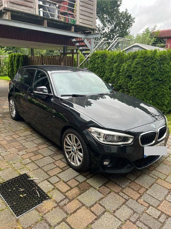 Schwarz Gebraucht 2017 BMW 118 M Sport Kleinwagen | 13.500 € (Fairer Preis) - Bild 1/4
