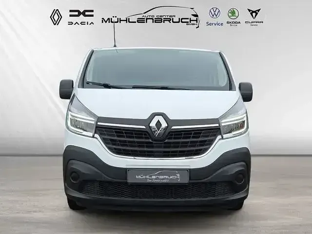 Gebraucht Renault Trafic Komfort 120 PS (88 kW) 2021 Weiß Van / Kleinbus