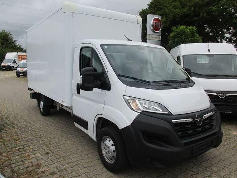 Weiss Gebraucht 2024 Opel Movano Van | 38.021 € - Bild 1/4
