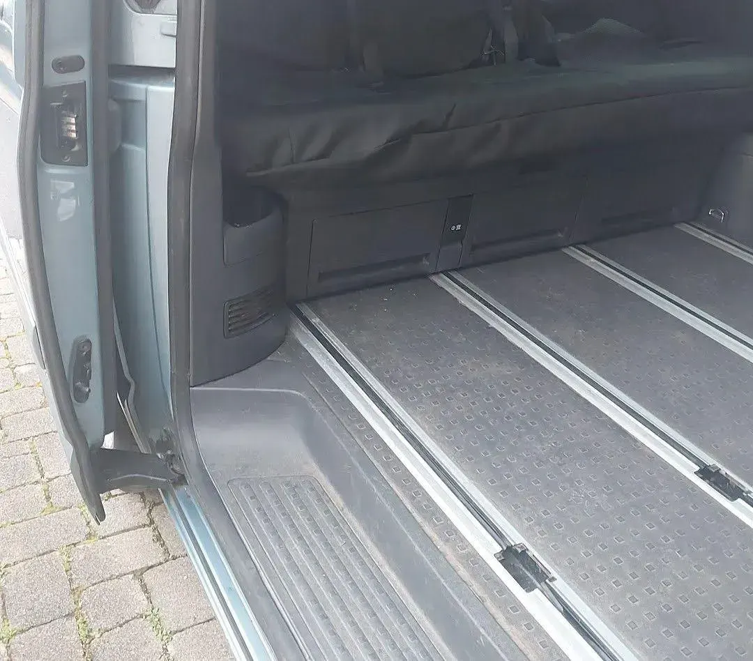 Gebraucht VW T5 174 PS (127 kW) 2009 Blau Van