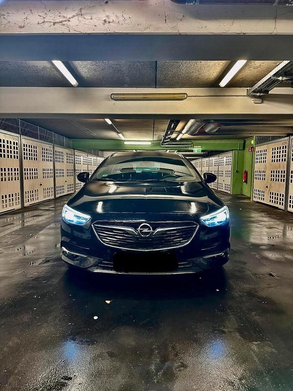 Schwarz Gebraucht 2018 Opel Insignia Sport Kombi | 12.200 € (Fairer Preis) - Bild 1/4