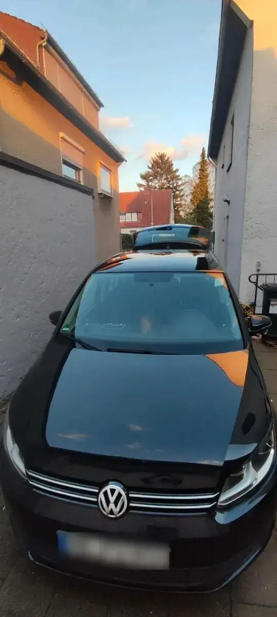 Gebraucht VW Touran 105 PS (77 kW) 2012 Schwarz Van / Kleinbus