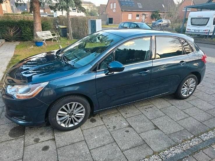 Gebraucht Citroën C4 Tendance 111 PS (81 kW) 2012 Limousine