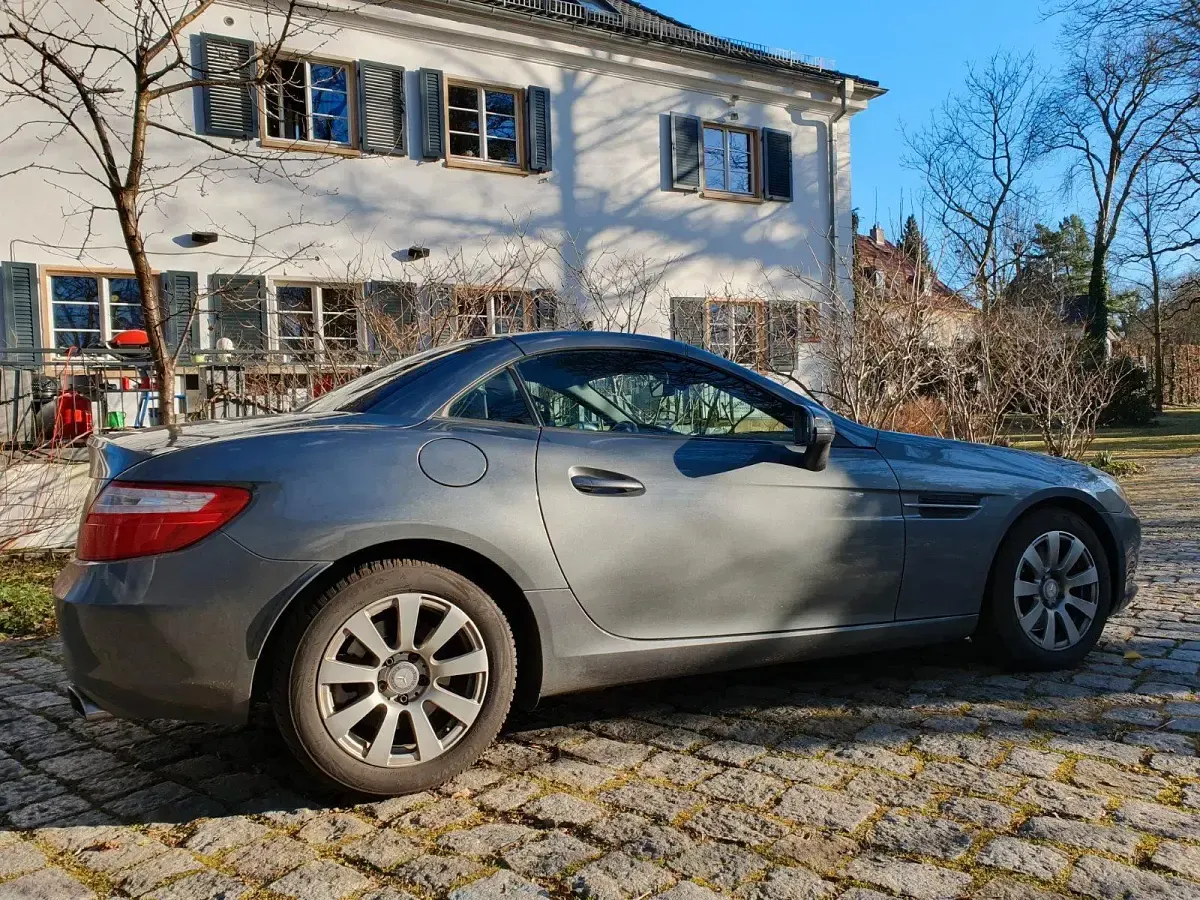 Gebraucht Mercedes SLC250 204 PS (150 kW) 2016 Grau Cabrio
