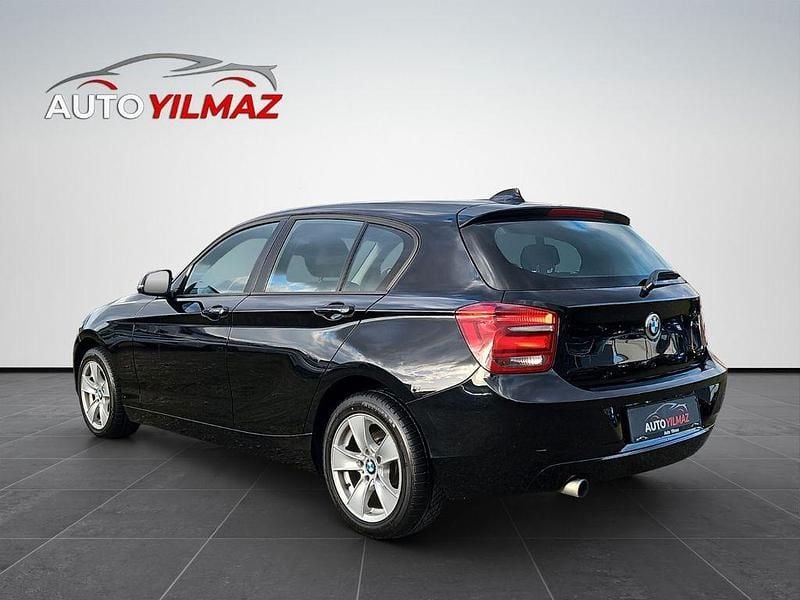 Gebraucht BMW 114 95 PS (69 kW) 2014 Schwarz Kleinwagen