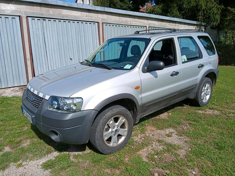 Grau Gebraucht 2005 Ford Maverick XLT SUV | 3.200 € (Etwas zu teuer) - Bild 1/4