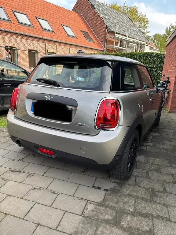 Second-hand Mini One D 95 CP (69 kW) 2018 Gri Hatchback