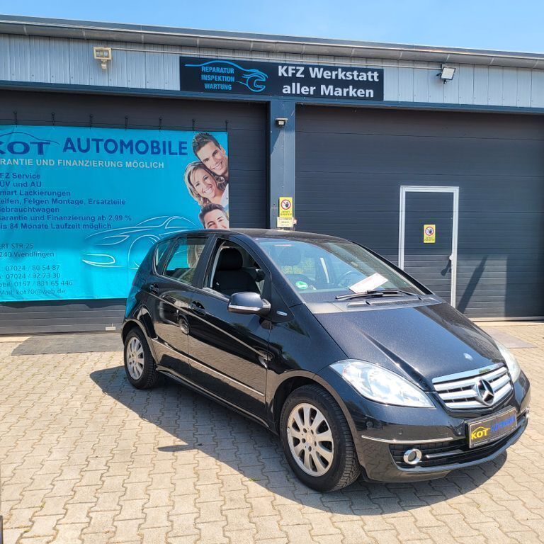 Schwarz Gebraucht 2010 Mercedes A160 Limousine | 6.950 € (Etwas zu teuer) - Bild 1/4