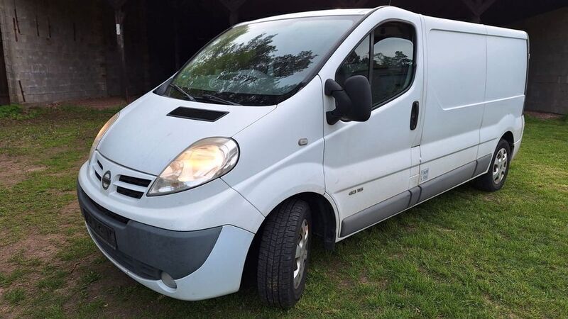 Weiß Gebraucht 2012 Nissan Primastar Van / Kleinbus | 5.900 € - Bild 1/4