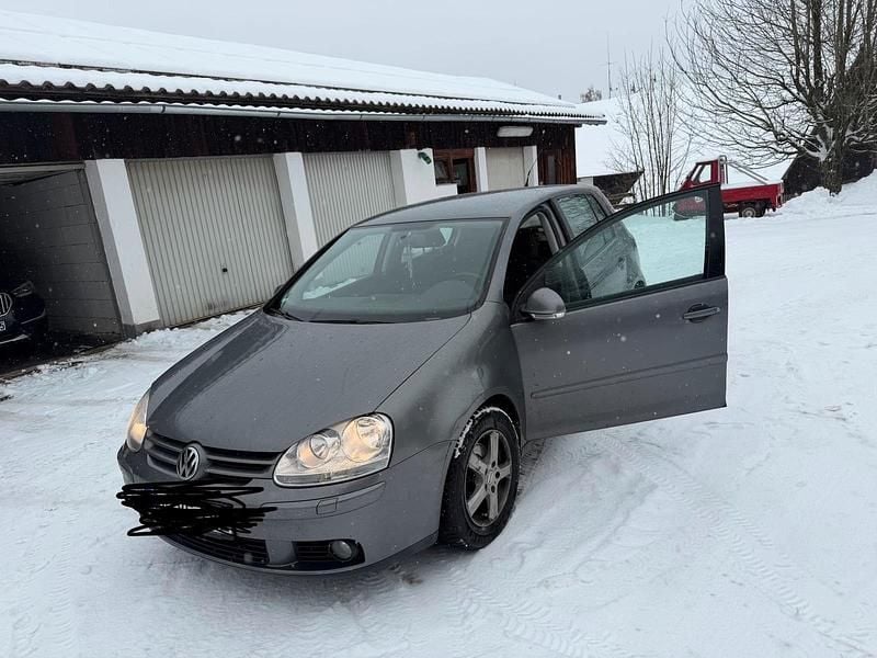 Andere farben Gebraucht 2006 VW Golf V Kleinwagen | 2.500 € (Fairer Preis) - Bild 1/4