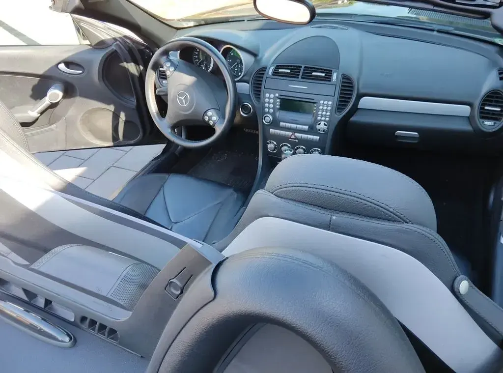 Gebraucht Mercedes SLK200 163 PS (119 kW) 2008 Schwarz Cabrio