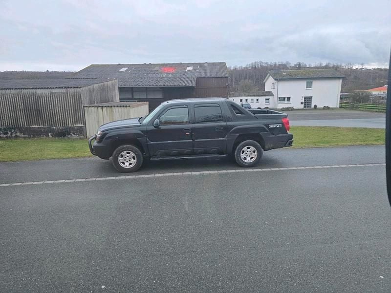 Gebraucht Chevrolet Avalanche 282 PS (207 kW) 2002 Schwarz Abholung