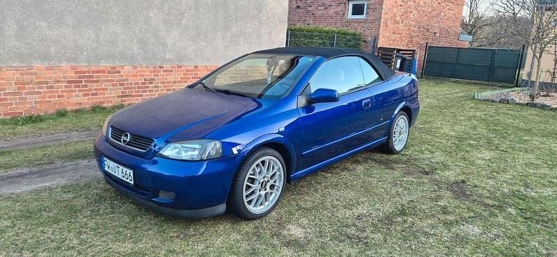 Gebraucht Opel Astra Cabriolet Edition 125 PS (91 kW) 2003 Blau Cabrio