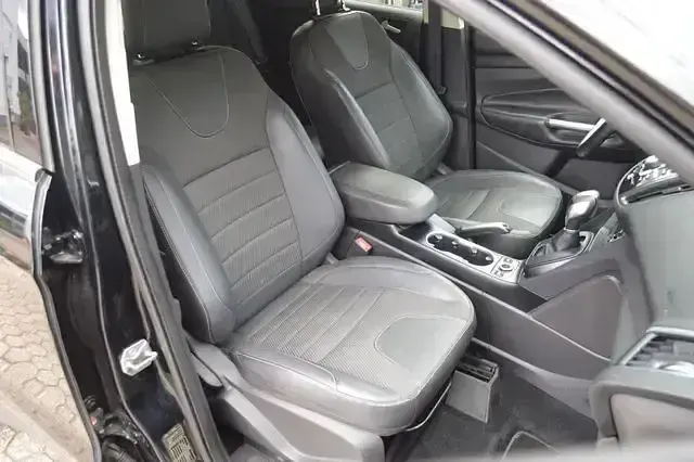 Gebraucht Ford Kuga Titanium 140 PS (102 kW) 2014 Schwarz SUV
