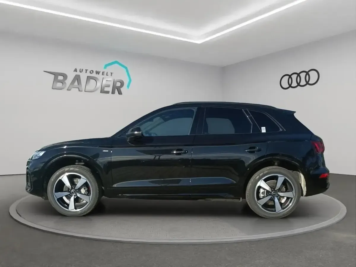 Gebraucht Audi Q5 S-Line 265 PS (194 kW) 2025 Mythosschwarz metallic SUV
