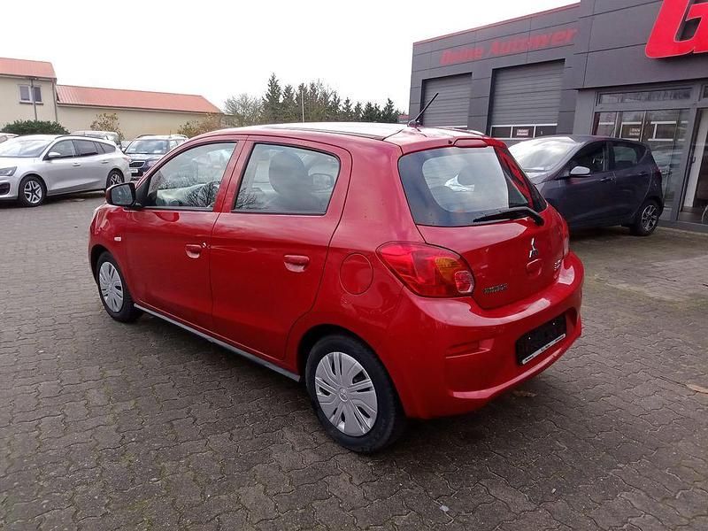 Gebraucht Mitsubishi Space Star Edition 71 PS (52 kW) 2018 Rot Kleinwagen