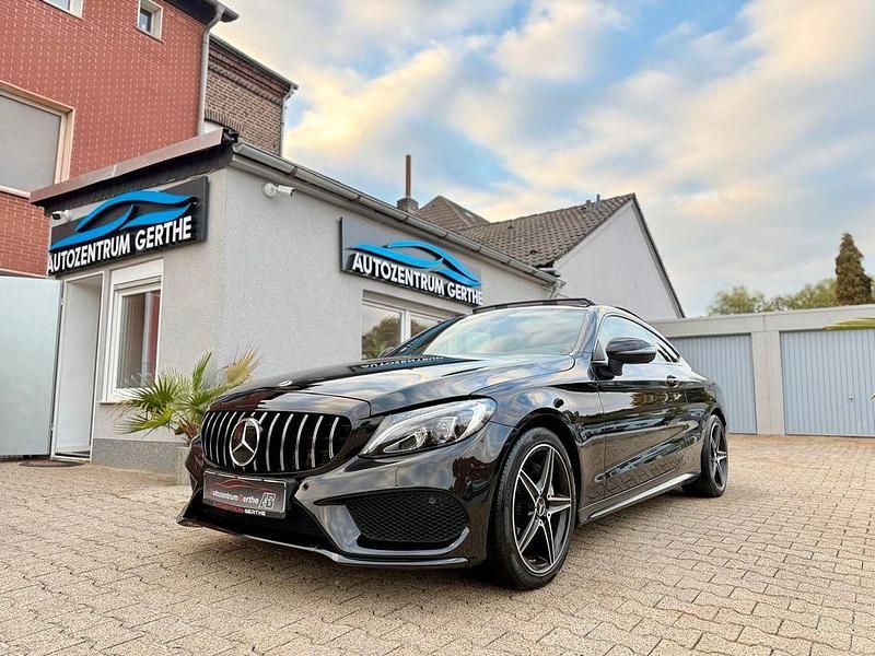 Obsidianschwarz Gebraucht 2017 Mercedes C180 AMG Coupé | 21.990 € (Guter Preis) - Bild 1/4